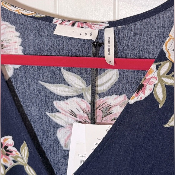 LUQ - Floral Tie Front Top - Picture 6 of 9